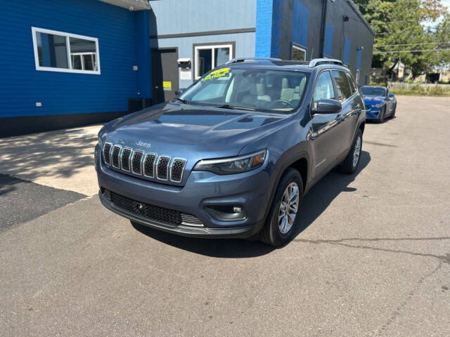 2021 Jeep Cherokee for sale at Jon's Auto in Marquette, MI