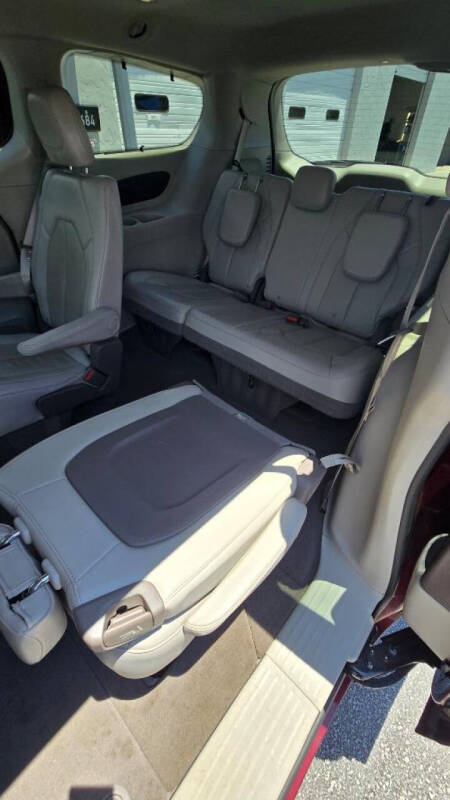 2020 Chrysler Pacifica Touring L