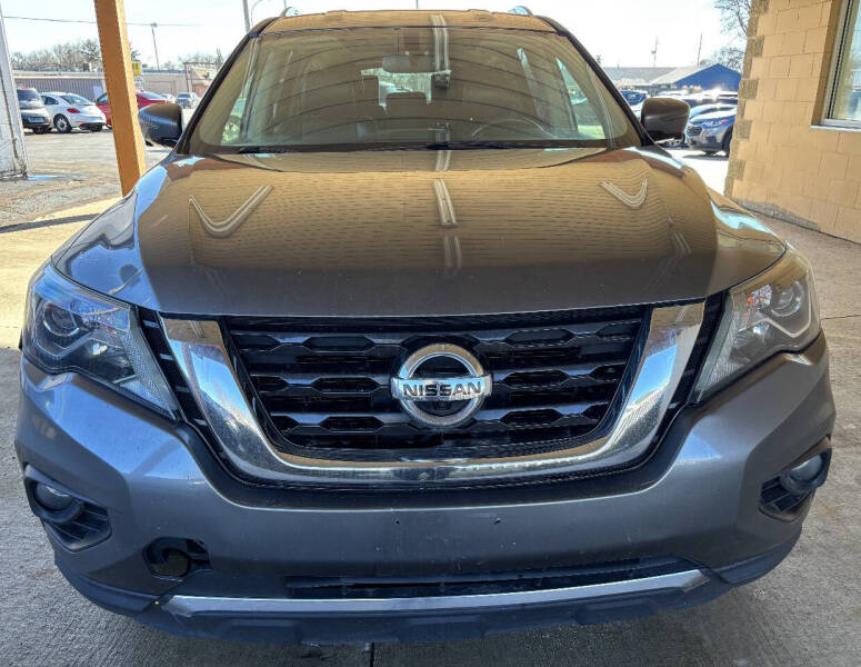 2017 Nissan Pathfinder SL