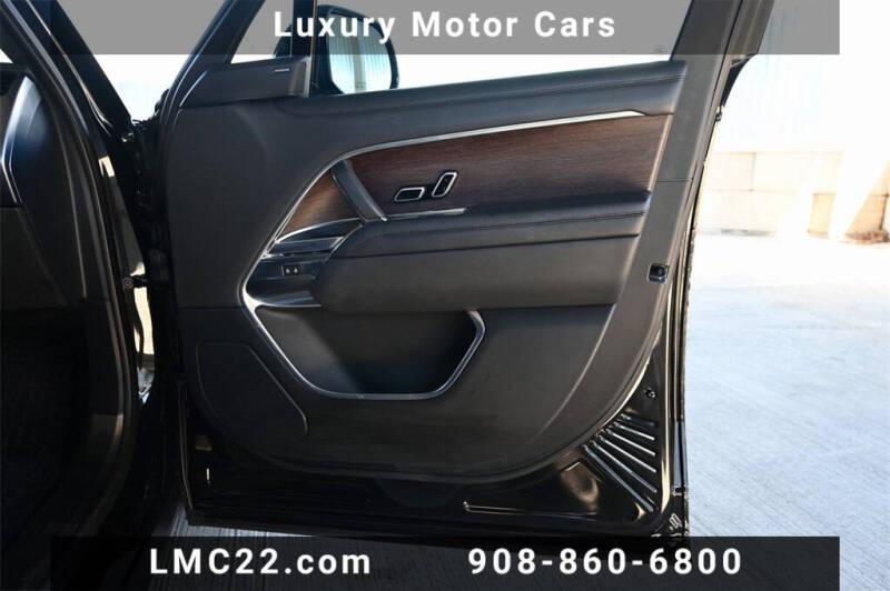 2023 Land Rover Range Rover P530 SE