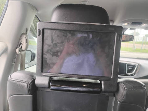 2017 Chrysler Pacifica Touring-L Plus