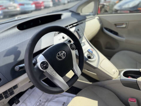 2013 Toyota Prius Three