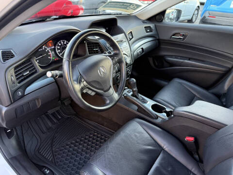 2015 Acura ILX 2.0L w/Tech