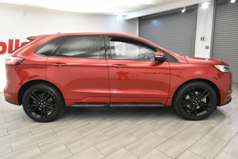 2021 Ford Edge ST
