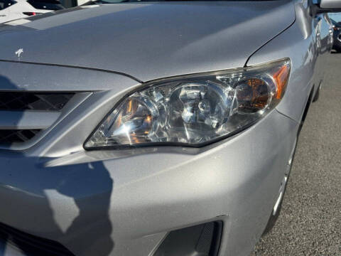 2011 Toyota Corolla LE