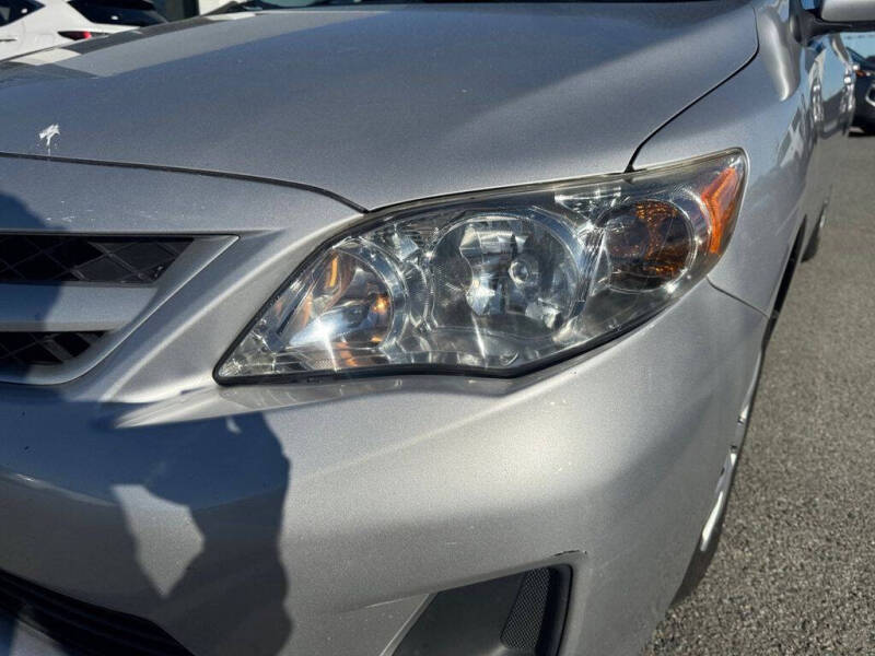 2011 Toyota Corolla LE