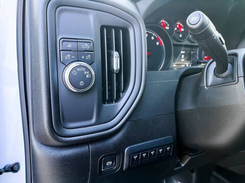 2025 GMC Sierra 2500HD Pro