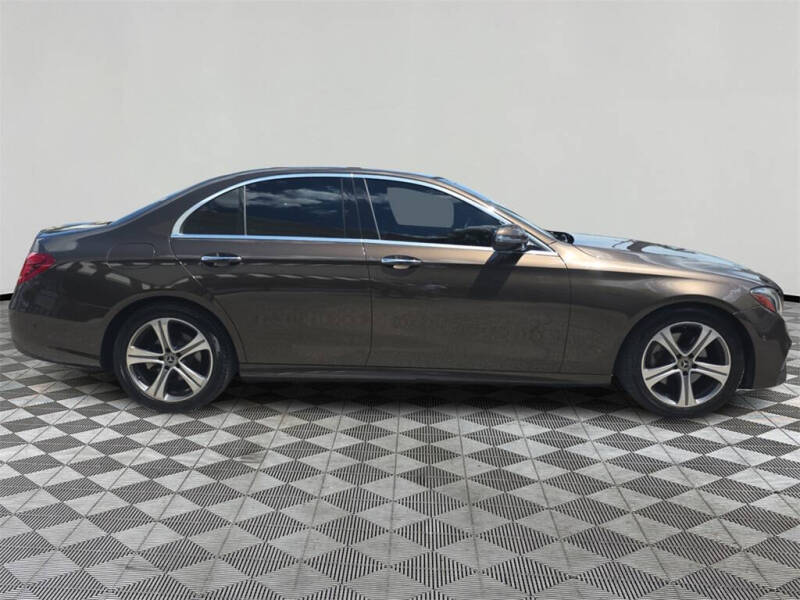 2018 Mercedes-Benz E-Class E 300