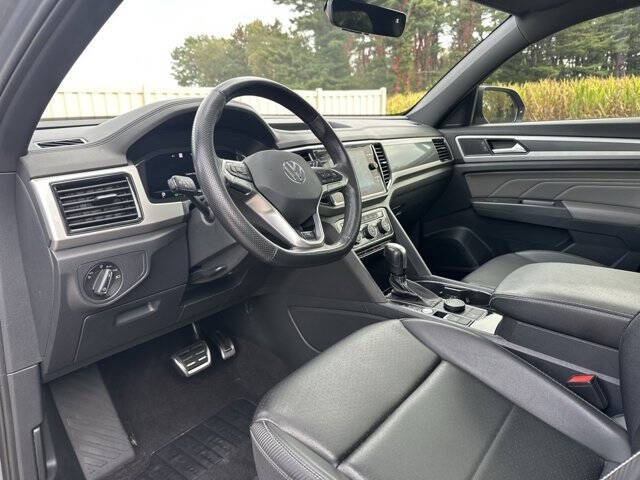 2023 Volkswagen Atlas Cross Sport V6 SEL R-Line Black 4Motion