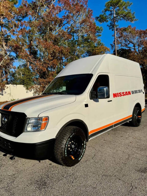 2015 Nissan NV Cargo S photo 11