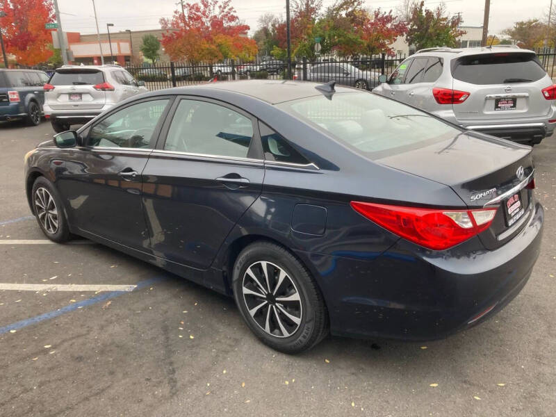 2011 Hyundai Sonata GLS
