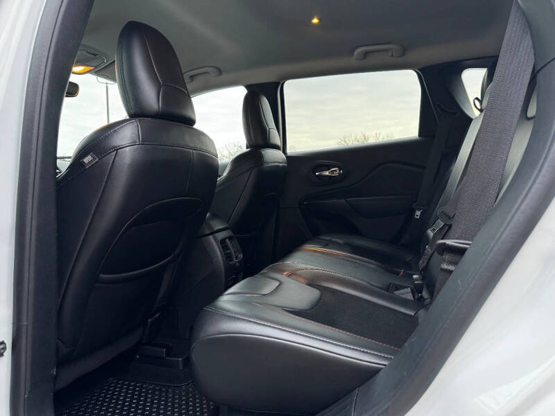 2020 Jeep Cherokee Trailhawk