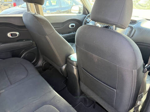 2019 Kia Soul +