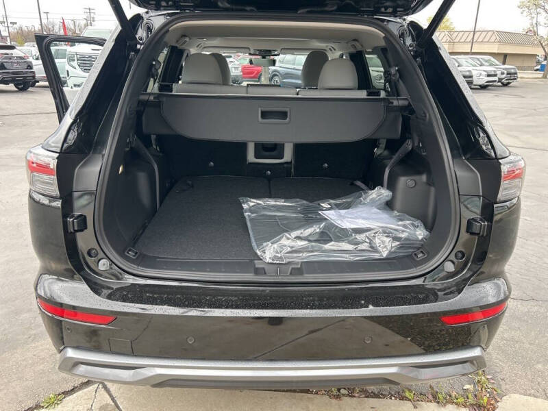 2025 Mitsubishi Outlander SEL Platinum Edition