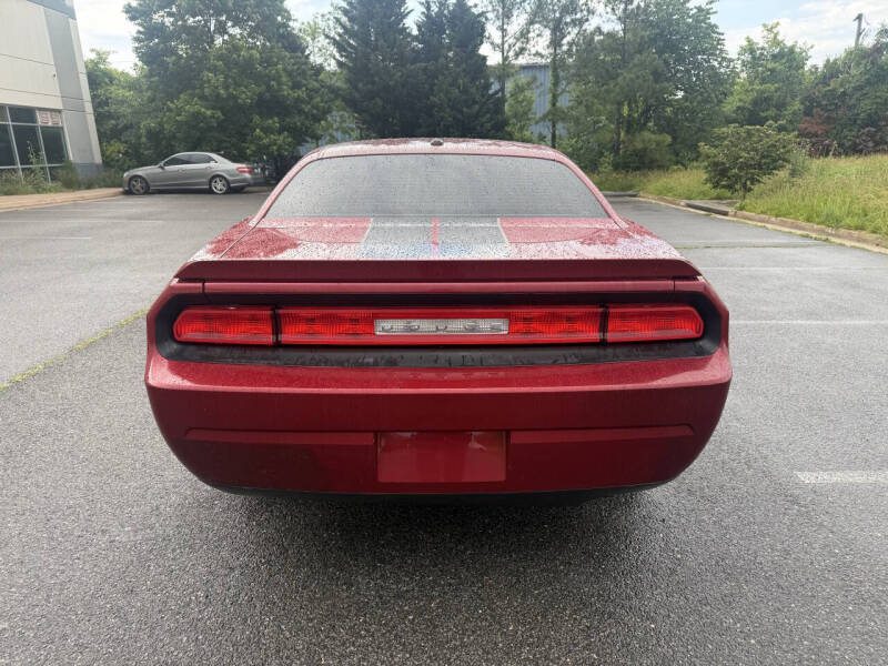 2010 Dodge Challenger SE