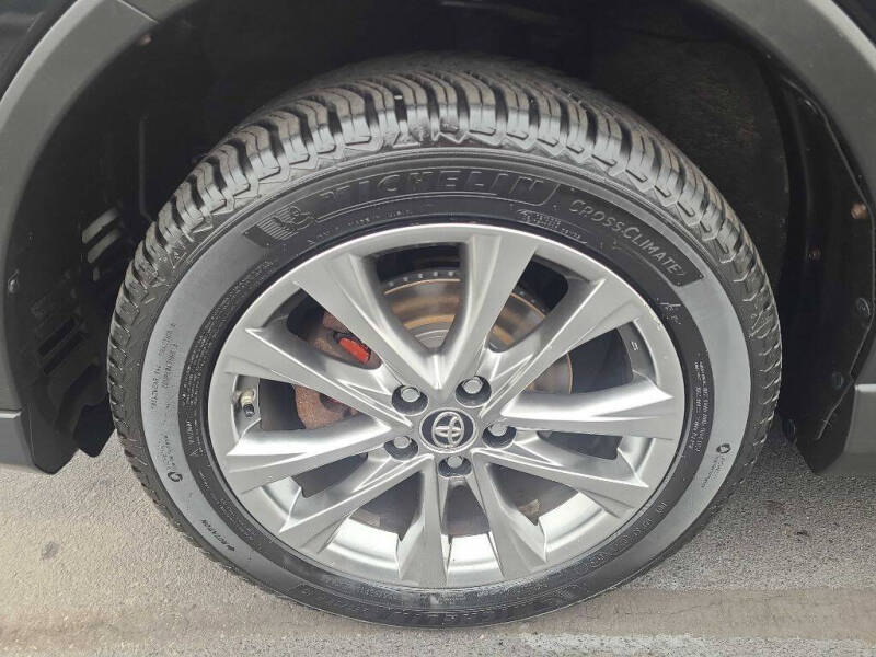 2017 Toyota RAV4 Hybrid Limited