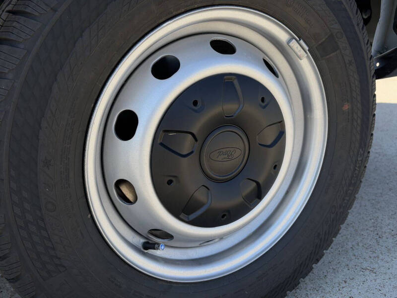 2025 Ford Transit 250