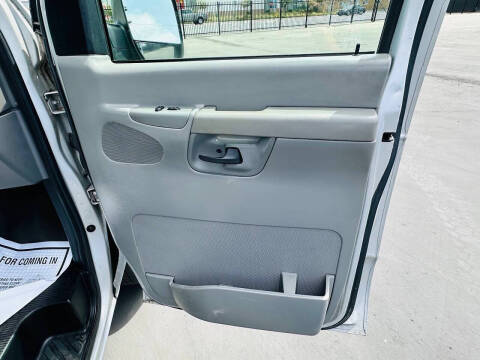 2006 Ford E-Series E-150 XLT
