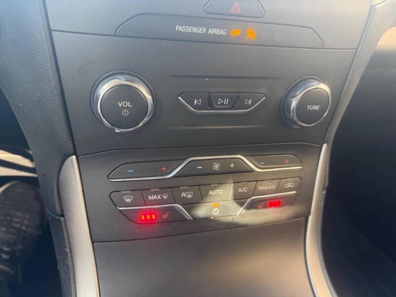 2020 Ford Edge SEL