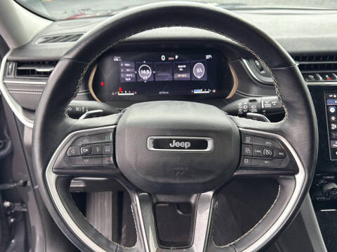 2022 Jeep Grand Cherokee L Laredo