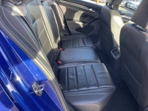 2016 Volkswagen Golf R 4Motion