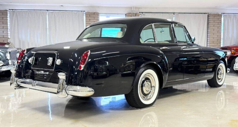 1965 Rolls-Royce Silver Cloud III Flying Spur