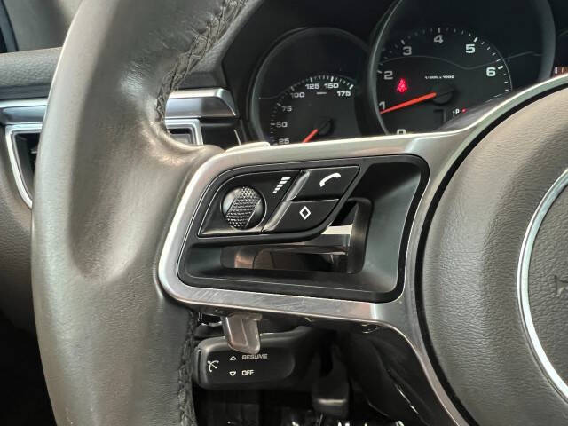 2017 Porsche Macan