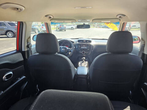 2017 Kia Soul +