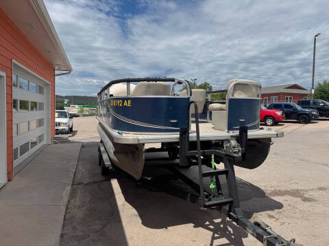 2021 FORESTER 19 Ft Pontoon