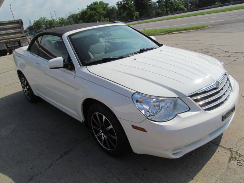 2008 Chrysler Sebring for sale at tazewellauto.com in Tazewell TN