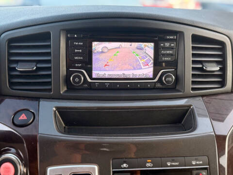 2017 Nissan Quest SV