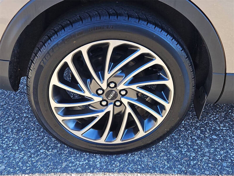 2020 Lincoln Nautilus Reserve