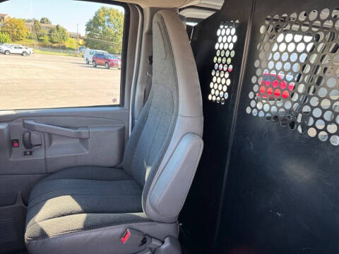 2023 Chevrolet Express 2500