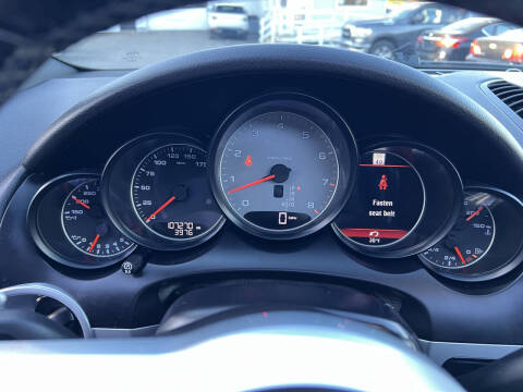 2016 Porsche Cayenne S