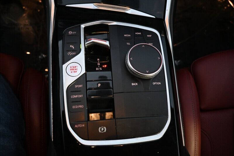 2023 BMW 3 Series 330i