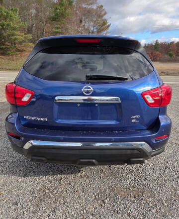 2018 Nissan Pathfinder SL