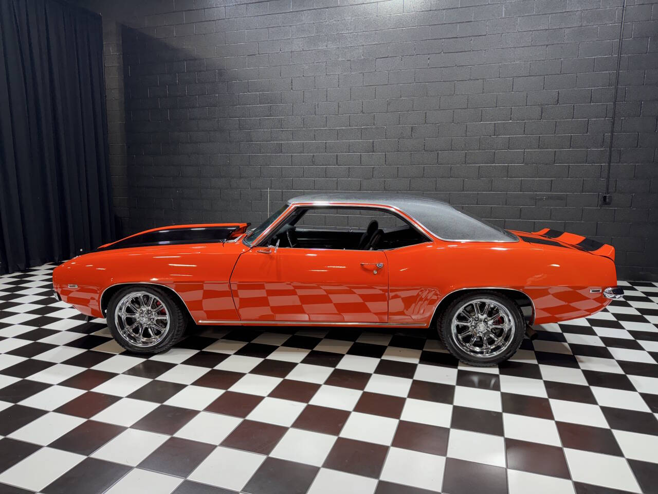 1969 Chevrolet Camaro 12