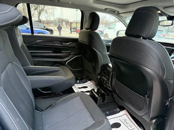 2021 Jeep Grand Cherokee L Laredo