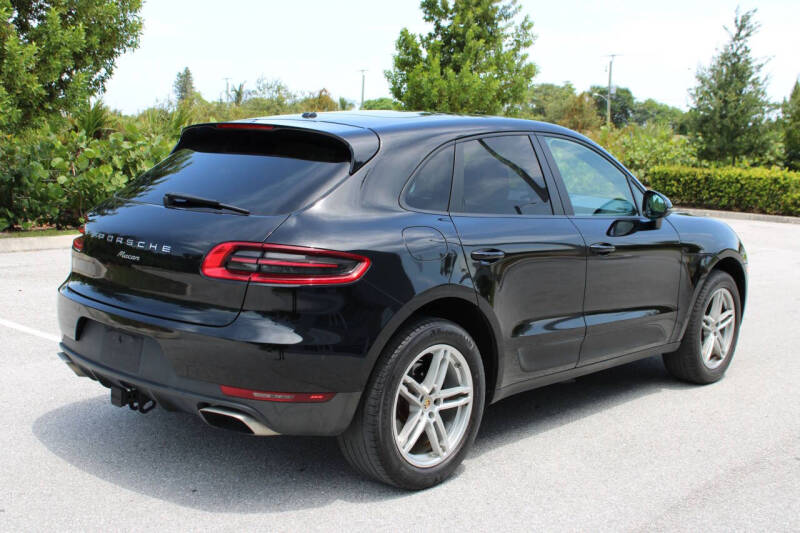 2017 Porsche Macan