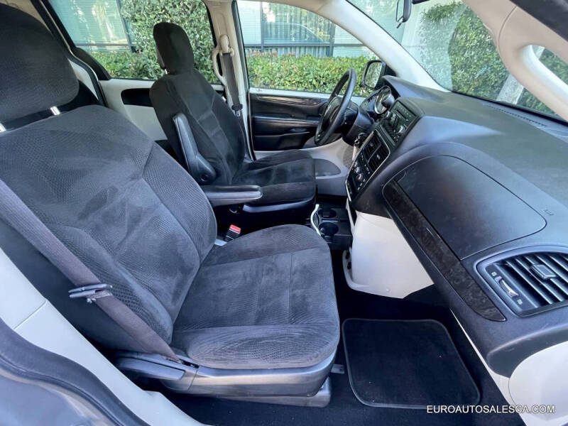 2016 Dodge Grand Caravan American Value Package