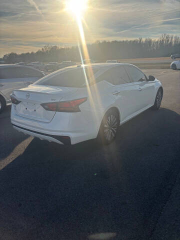 2024 Nissan Altima 2.5 SV