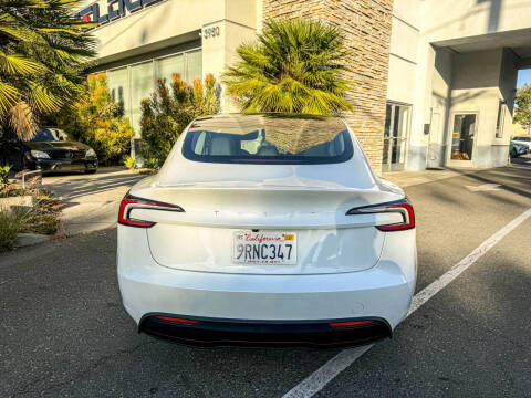 2025 Tesla Model 3 Long Range