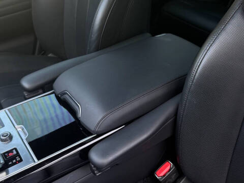 2023 Land Rover Range Rover P530 SE