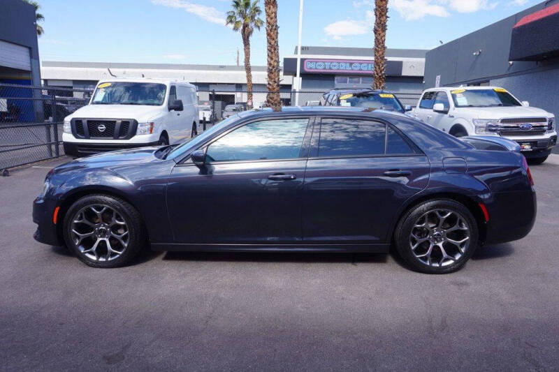 2018 Chrysler 300 S