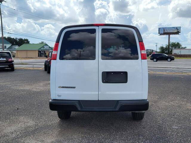 2021 Chevrolet Express 2500