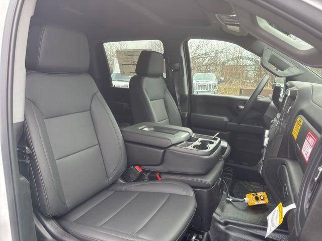 2025 GMC Sierra 3500HD CC Pro