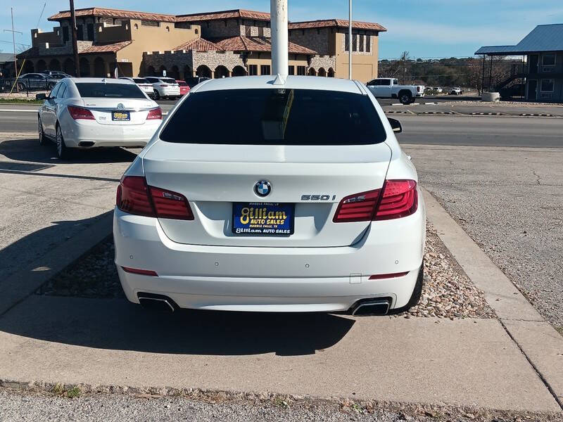 2012 BMW 5 Series 550i