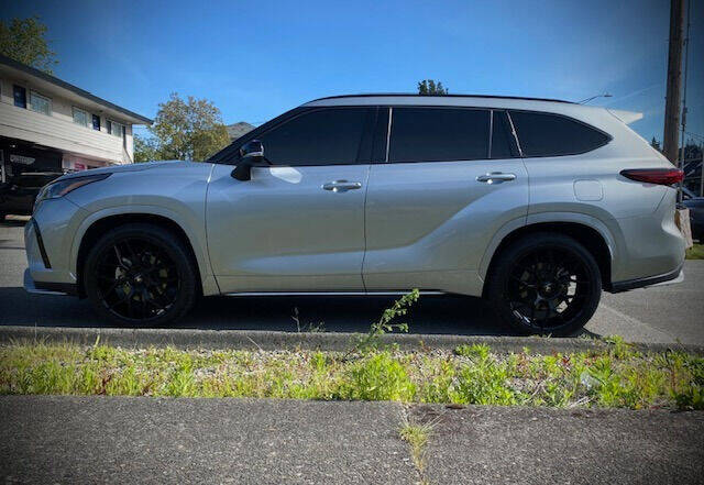 2021 Toyota Highlander for sale at UTC Auto Brokers LLC in Everett, WA