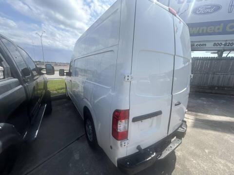 2017 Nissan NV