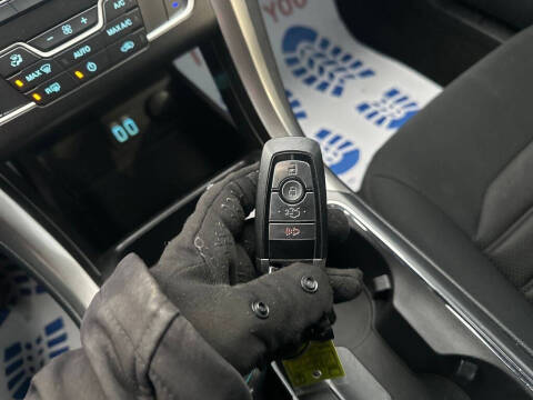 2019 Ford Fusion Hybrid SE